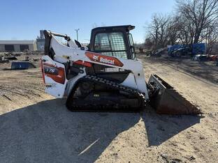 2022 Bobcat T76