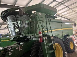 2021 John Deere S760