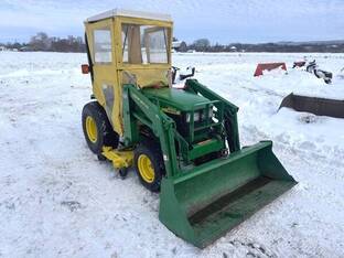 1999 John Deere 4100