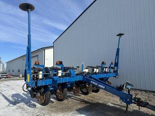 2020 Kinze 3000