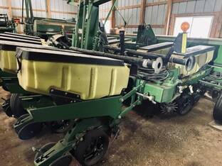 2008 John Deere 1760