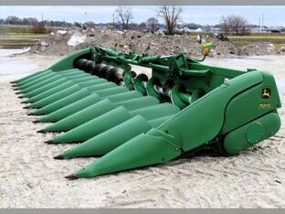 2018 John Deere 712FC