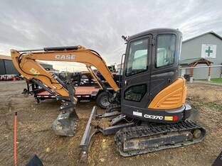 2022 Case CX37C