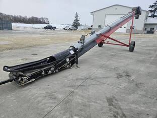 2023 Hutchinson HCX1539FLTD