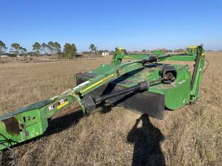 2010 John Deere 635