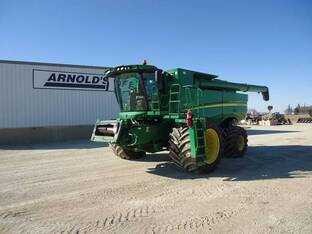 2013 John Deere S690