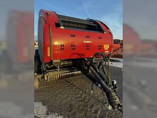 2022 Case IH RB565
