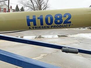 Harvest International H1082