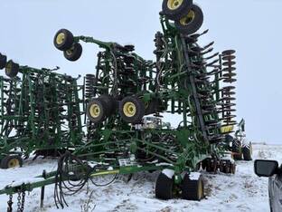 2010 John Deere 1835