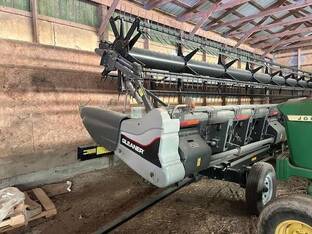 2012 Gleaner 9250