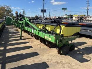 2013 John Deere 1720