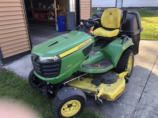2019 John Deere X739