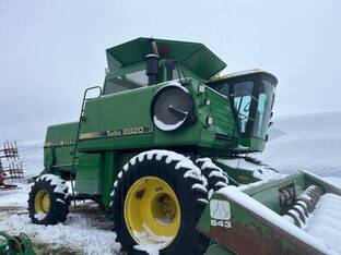 1982 John Deere 8820