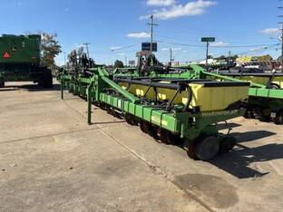2013 John Deere 1720