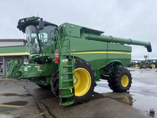 2024 John Deere S790