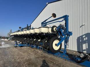 2013 Kinze 3600