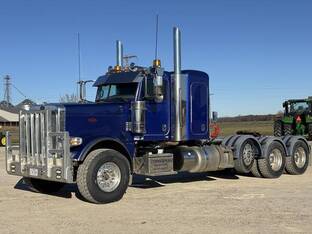 2015 Peterbilt 389