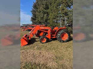 2007 Kubota MX5000E
