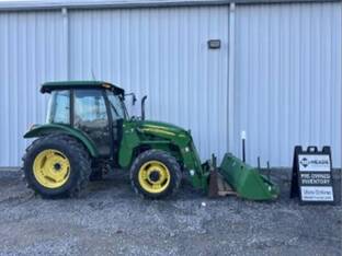2011 John Deere 5083E