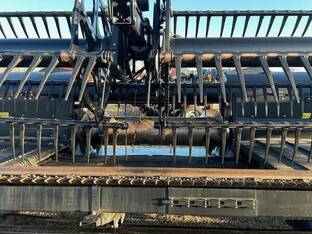 2021 MacDon Industries FD140