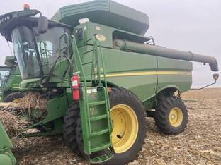 2012 John Deere S670