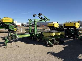 2003 John Deere 1770