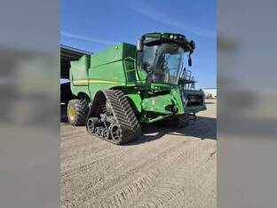 2022 John Deere S790