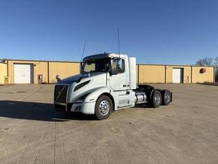 2020 Volvo VNL64T300