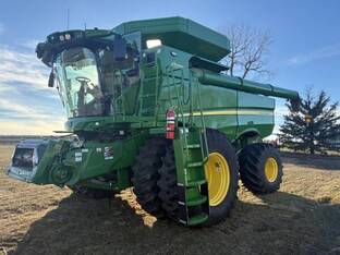 2023 John Deere S770