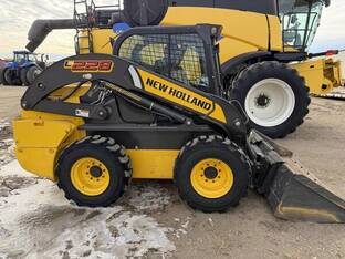 2019 New Holland L228