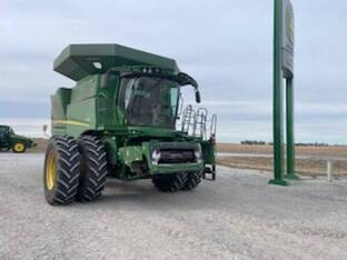 2024 John Deere S780