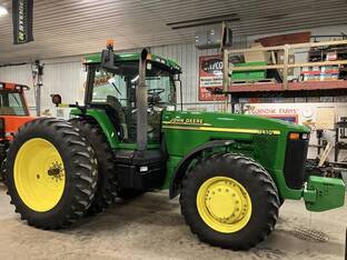 2000 John Deere 8410