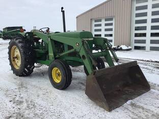 John Deere 2840