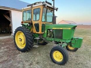 1972 John Deere 3020