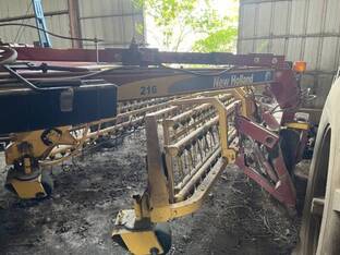 2013 New Holland 216