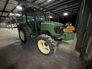 2008 John Deere 5083E