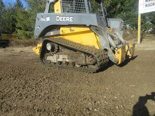 2016 John Deere 331G