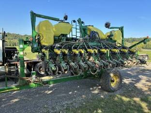 2021 John Deere 1745
