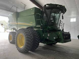 2022 John Deere S770