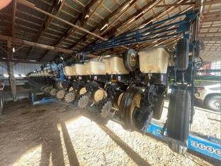2006 Kinze 3600