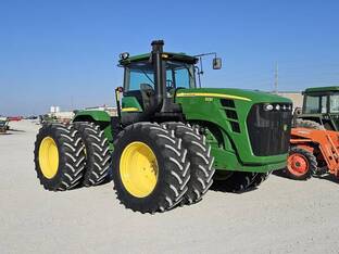 2009 John Deere 9230