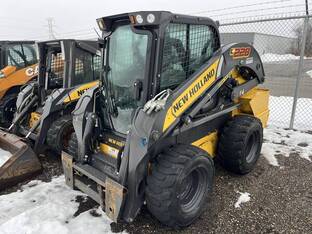 2019 New Holland L228