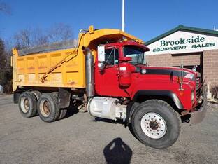 1999 Mack RD688S