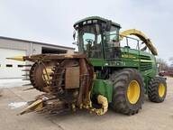 2004 John Deere 7300