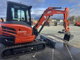 2025 Kubota KX040-4