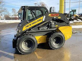 2023 New Holland L328