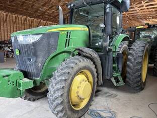 2012 John Deere 7260R