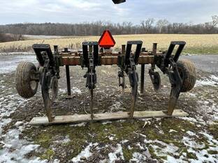 Unverferth ZONEBUILDER 130