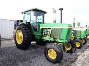 1974 John Deere 4430