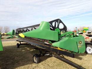 2001 John Deere 925F